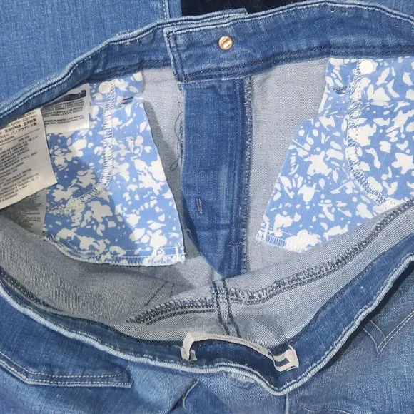 Levis white tag ladies' mid-rise skinny jeans, size 12, 30" waist - Picture 12 of 13